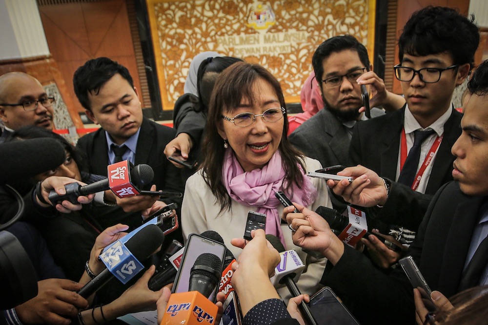 Primary Industries Minister Teresa Kok speaks to reporters in the lobby of Parliament in Kuala Lumpur November 4, 2019. u00e2u20acu201d Picture by Hari Anggara