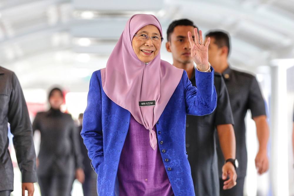 Deputy Prime Minister Datuk Seri Dr Wan Azizah Wan Ismail arrives at Parliament, November 6, 2019. u00e2u20acu2022 Picture by Ahmad Zamzahuri
