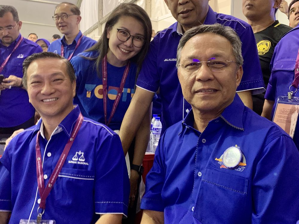 Johor Barisan Nasional (BN) chief Datuk Hasni Mohammad (right) together with the coalitionu00e2u20acu2122s candidate Datuk Seri Wee Jeck Seng at the BN Command Centre in Jalan Umno, Pontian here November 16, 2019. u00e2u20acu201d Picture by Ben Tan