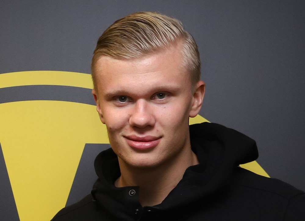 Borussia Dortmundu00e2u20acu2122s new recruit, Norwegian forward Erling Braut Haaland, poses for a photo in Dortmund December 29, 2019. u00e2u20acu201d AFP pic