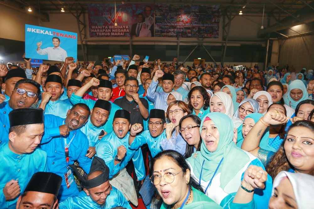 PKR deputy president Datuk Seri Azmin Ali poses for a group picture with delegates at the PKR Women and Youth National Congress in Melaka December 5,2019. — Picture by Ahmad Zamzahuri
