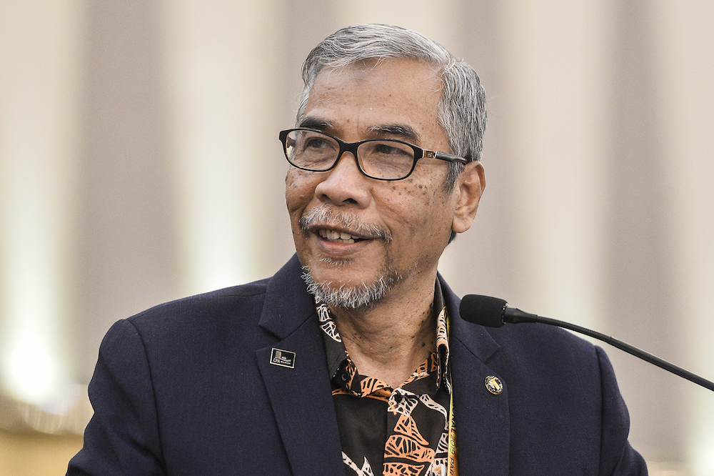 Datuk Dr Mohd Hatta Md Ramli speaks during Amanahu00e2u20acu2122s National Convention in Shah Alam December 8, 2019. u00e2u20acu201d Picture by Miera Zulyana