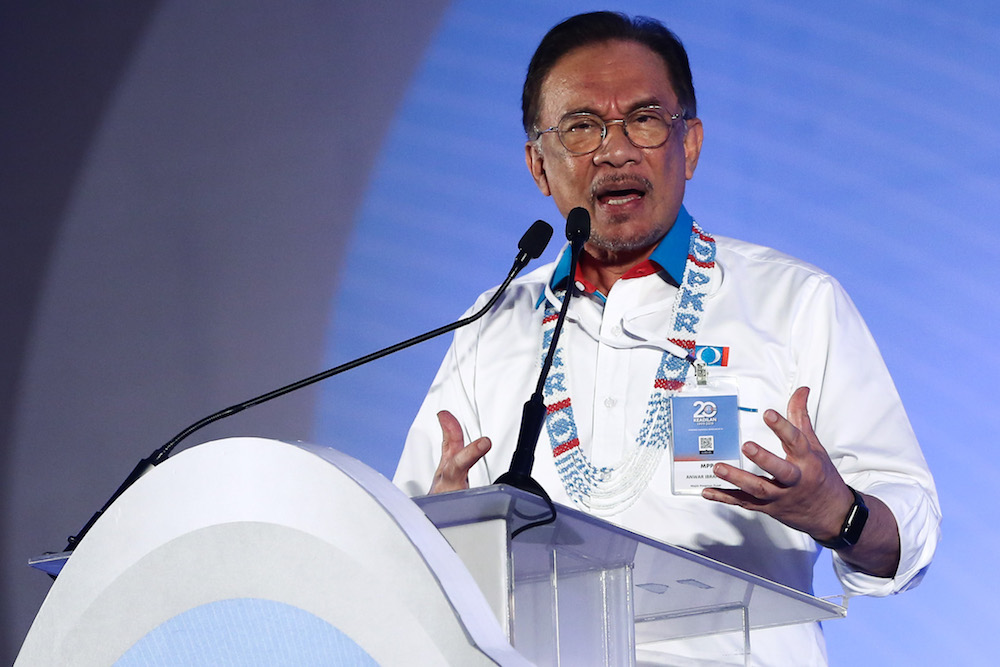 PKR president Datuk Seri Anwar Ibrahim addresses the 2019 PKR National Congress at MITC in Ayeh Keroh, Melaka December 8, 2019. u00e2u20acu201d Picture by Yusof Mat Isa