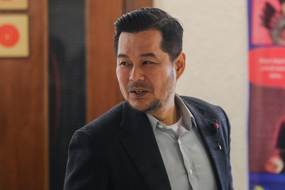 Datuk Zul Hisham Zainal is seen at the Kuala Lumpur High Court December 11, 2019. — Picture by Firdaus Latif