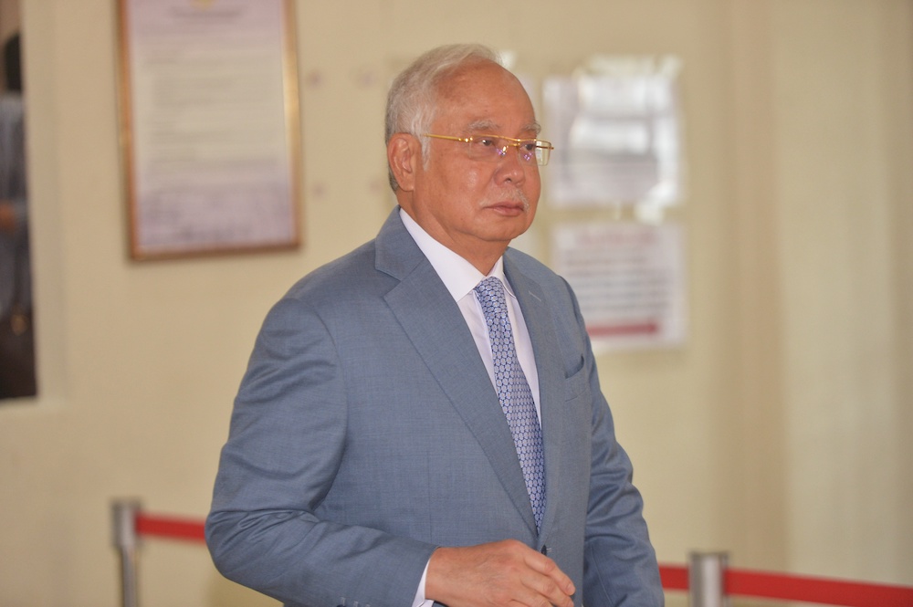 Former prime minister Datuk Seri Najib Razak leaves the Kuala Lumpur High Court December 19, 2019. u00e2u20acu201d Picture by Shafwan Zaidon