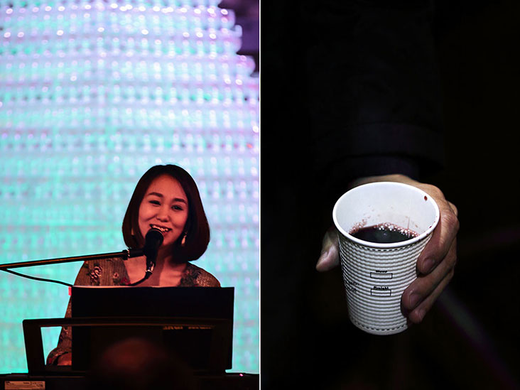 A jazz singer at the piano (left); spiced 'guryūwain' or mulled wine (right)