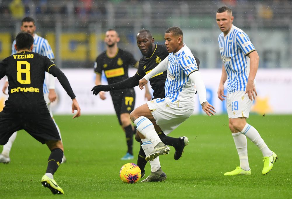 SPALu00e2u20acu2122s Igor in action with Inter Milanu00e2u20acu2122s Romelu Lukaku during their Serie A match San Siro, Milan, Italy, December 1, 2019. u00e2u20acu201d Reuters pic
