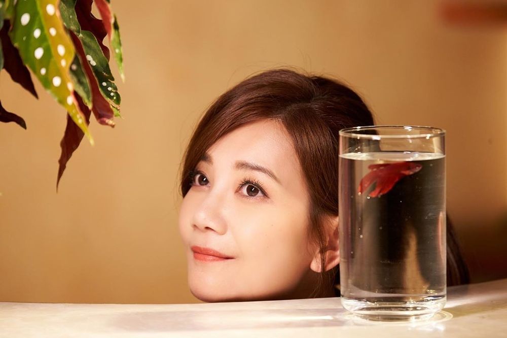 It is back to being single for Malaysian singer Fish Leong. u00e2u20acu201d Picture via Instagram/ fishleong616
