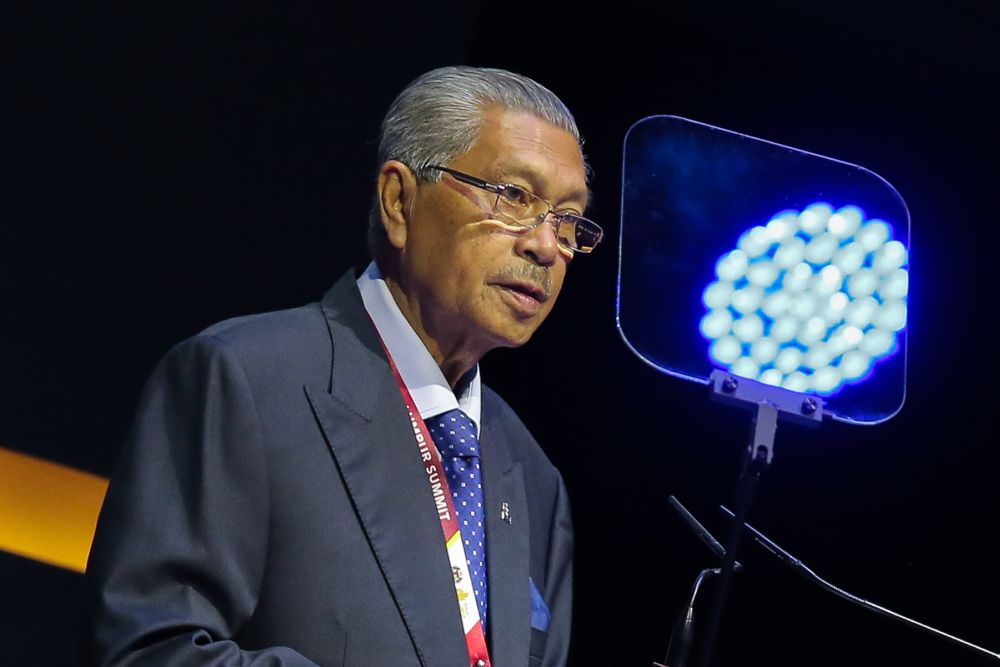 Deputy Chairman of KL Summit 2019 Tun Ahmad Sarji Abdul Hamid speaks at the summit in Kuala Lumpur December 21, 2019. u00e2u20acu2022 Picture by Miera Zulyana
