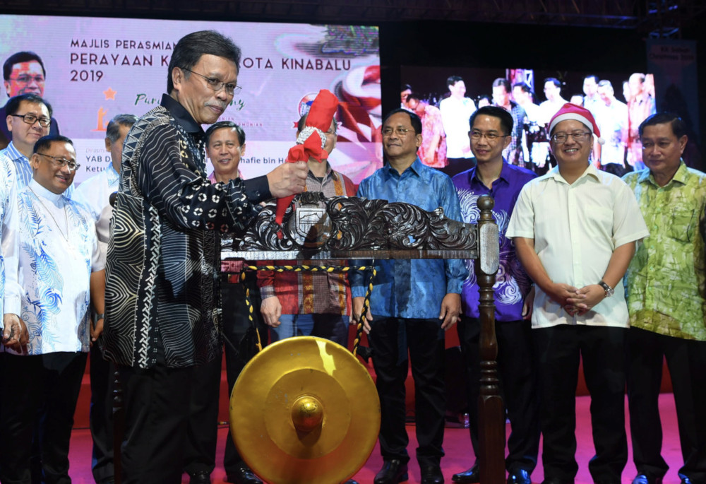 Sabah Chief Minister Datuk Seri Mohd Shafie Apdal launching the 2019 Kota Kinabalu Christmas celebration in Padang Merdeka December 11, 2019. u00e2u20acu201d Bernama pic 