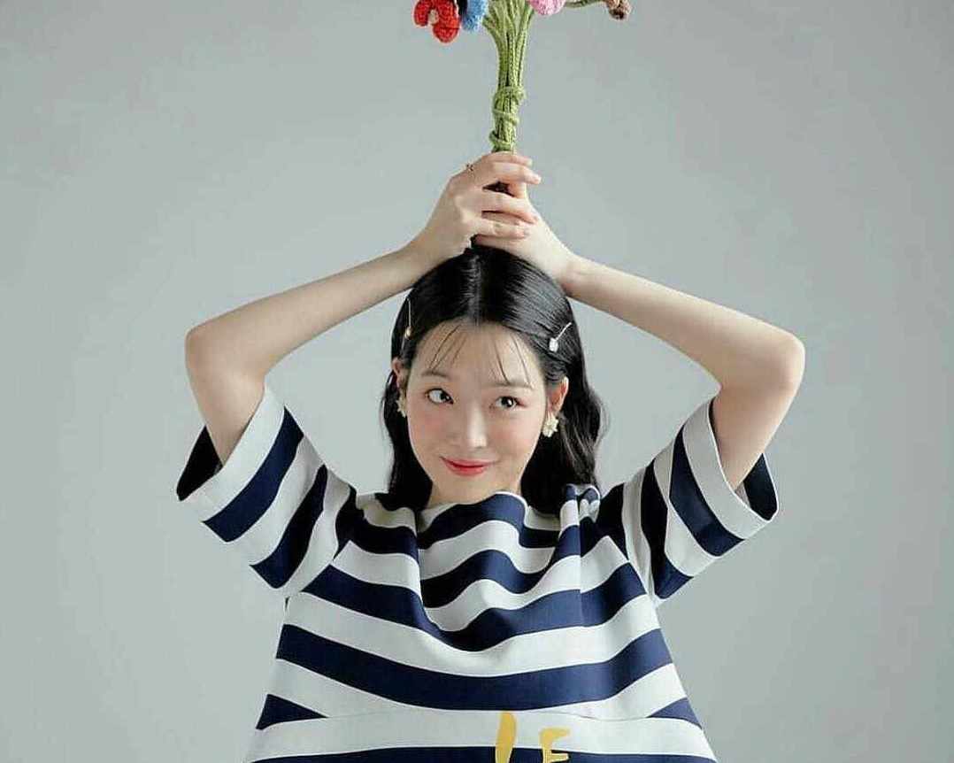 Police are expected to wrap up their investigations into Sulli's death with the release of the autopsy report. u00e2u20acu2022 Picture via Instagram/jelly_jilli