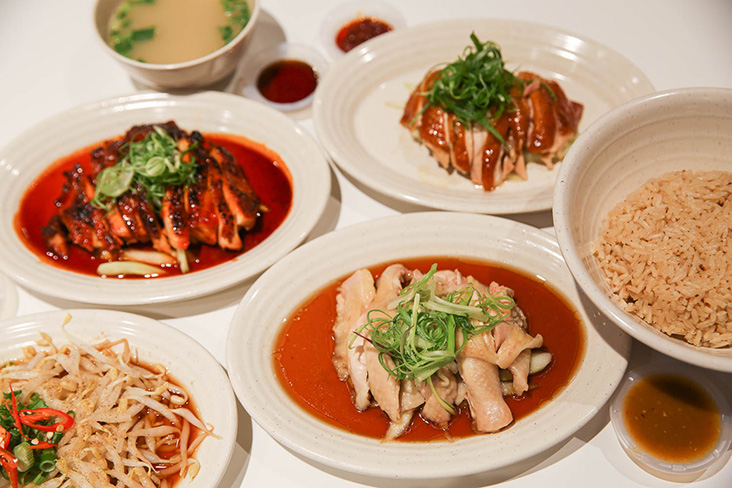 A selection of three types of chicken available here from their Hainanese poached chicken, BBQ grilled chicken to the braised chicken.