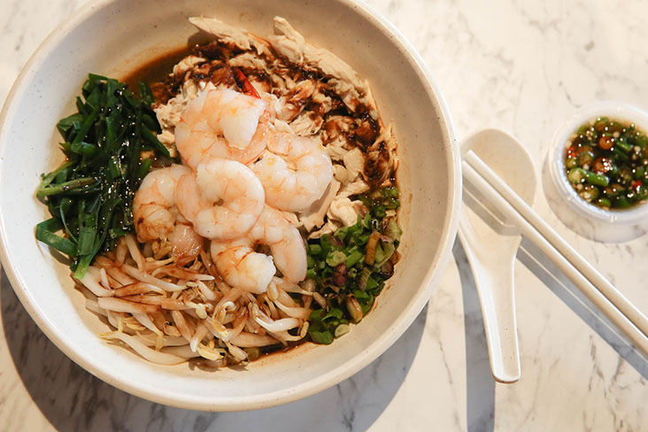 If you prefer, they also offer a dry version of the 'hor fun' noodles tossed with soy sauce.