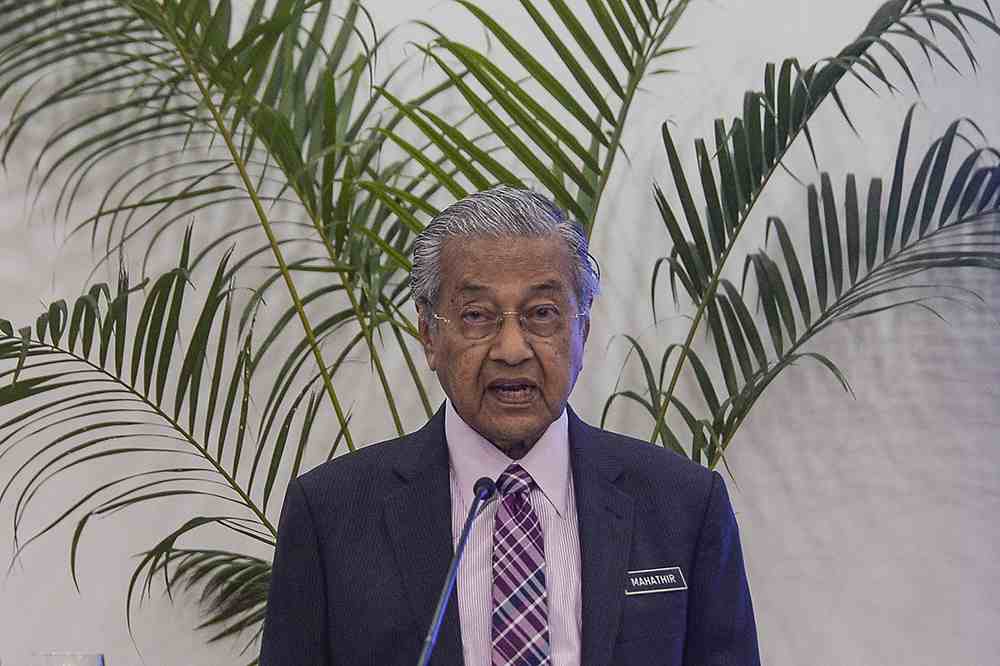 Prime Minister Tun Dr Mahathir Mohammad speaks during the MARIC: Moving the Rail Industry Forward forum in Cyberjaya April 16, 2019. u00e2u20acu2022 Picture by Miera Zulyana
