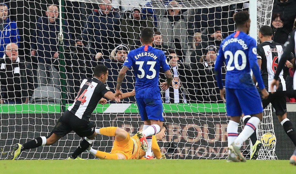 Newcastle Unitedu00e2u20acu2122s Isaac Hayden celebrates scoring the opening goal in the final minutes of the Premier League match with Chelsea at St Jamesu00e2u20acu2122 Park in Newcastle-upon-Tyne January 18, 2020. u00e2u20acu201d AFP pic