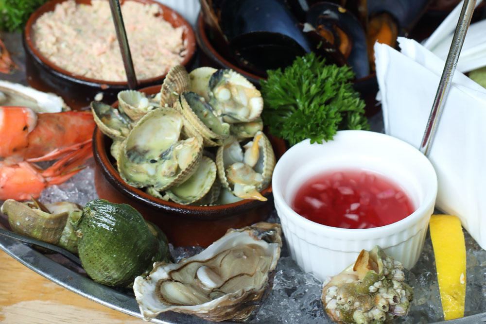 El Mercado’s Seafood Platter is a showcase of the ocean’s bounty.