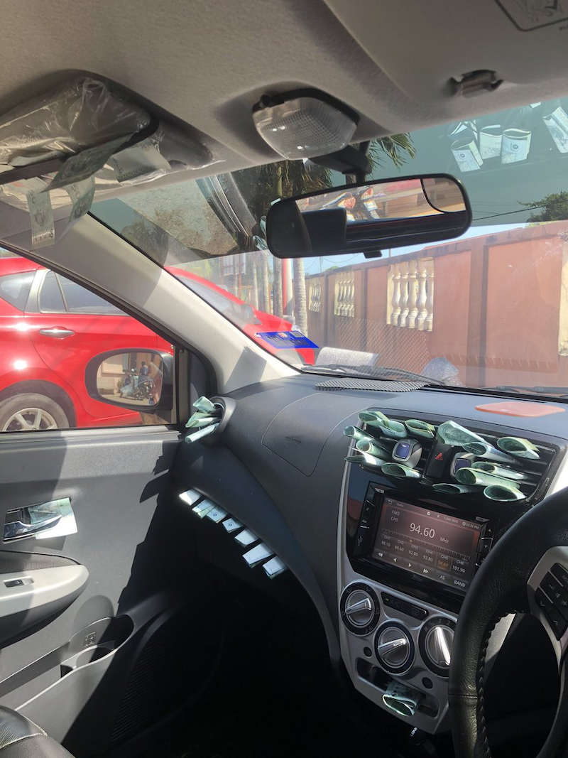 Benjamin Rohaizad Razilan Affendy got a windfall of RM1,500 after giving his businessman friend a ride recently. u00e2u20acu201d Photo via Twitter/ @tgzex