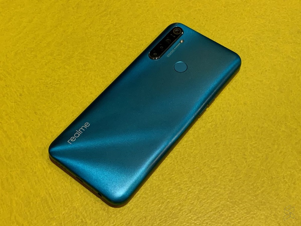 The Realme 5i comes with a quad-camera setup at the rear. — SoyaCincau pic