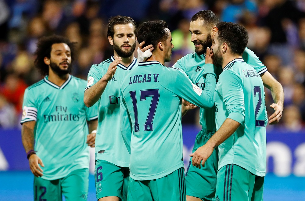 Real Madrid's Karim Benzema celebrates scoring their fourth goal with teammates at the La Romareda stadium in Zaragoza, Spain January 29, 2020. u00e2u20acu201d Reuters pic