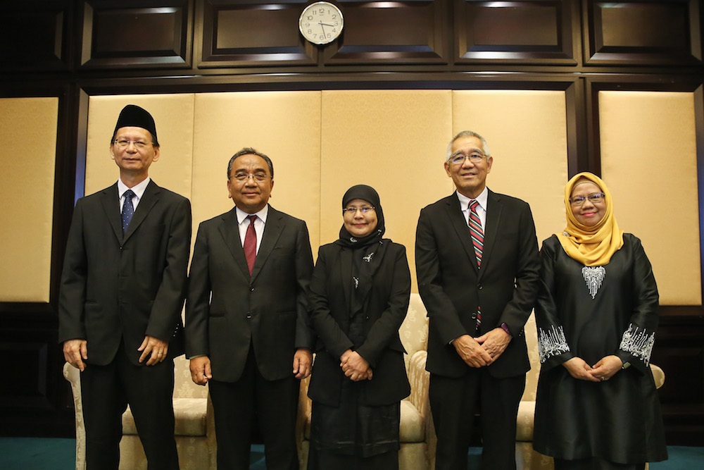 (From left) Judicial commissioner Tee Geok Hock, Chief Judge of Malaya Tan Sri Azahar Mohamed, Chief Judge Tan Sri Tengku Maimun Tuan Mat, Chief Judge of Sabah and Sarawak Tan Sri David Wong and Judicial Commissioner Datuk Rohana Abd Malek. — Picture by Yusof Mat Isa