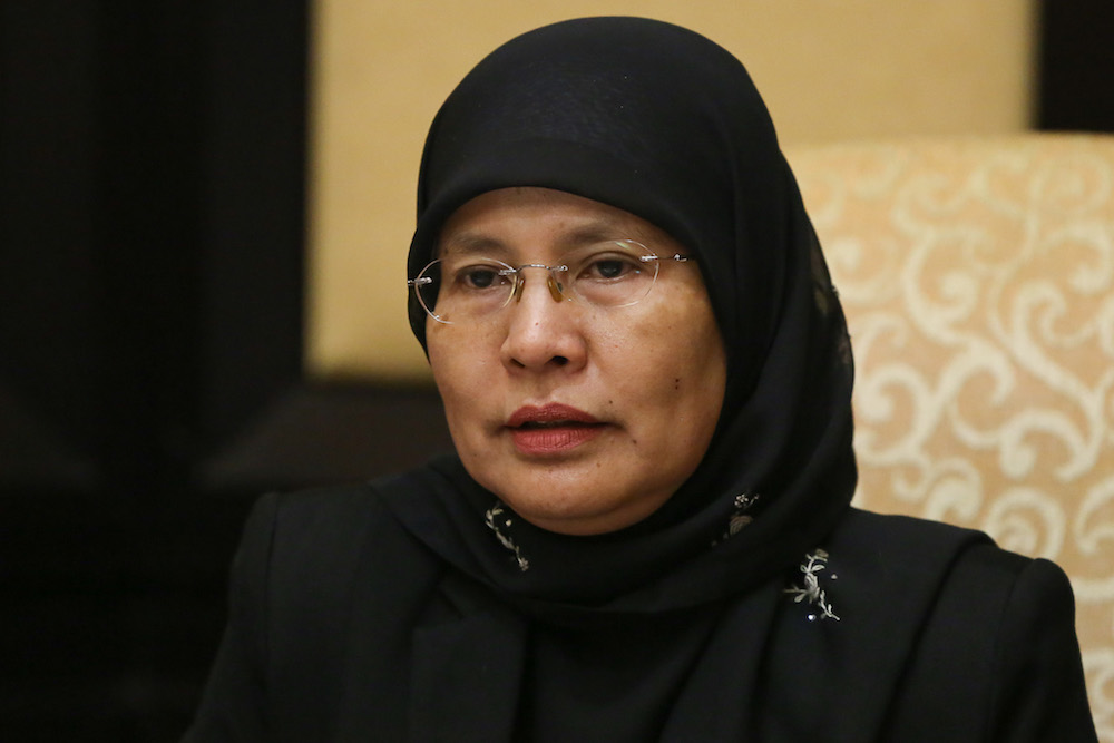 Chief Justice Tan Sri Tengku Maimun Tuan Mat speaks to the media at the Palace of Justice in Putrajaya January 3, 2020. u00e2u20acu201d Picture by Yusof Mat Isa