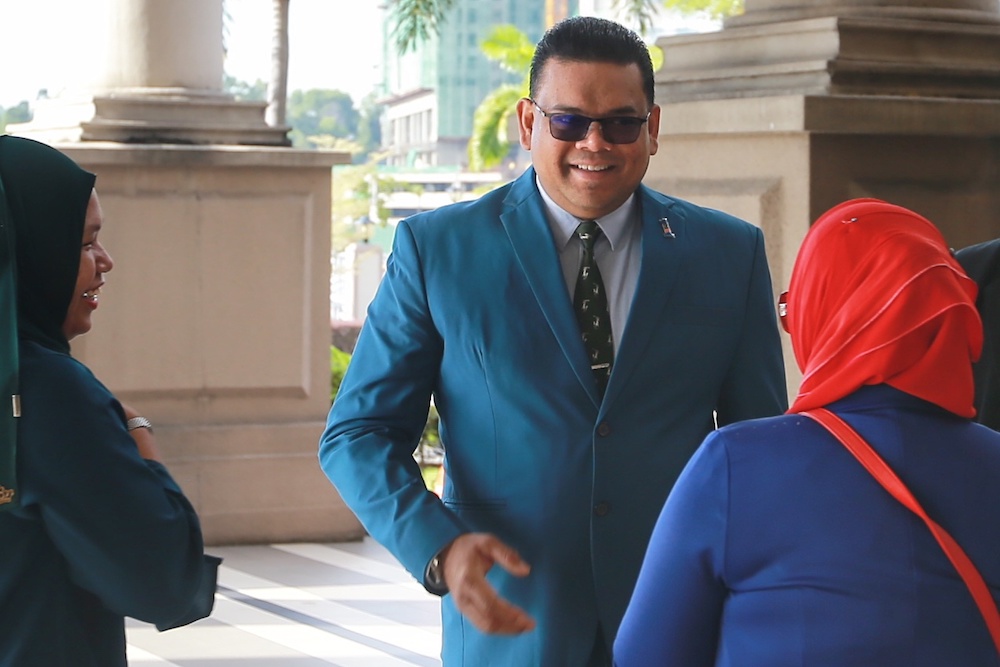 Datuk Lokman Noor Adam is pictured at the Kuala Lumpur High Court January 9, 2020. u00e2u20acu201d Picture by Ahmad Zamzahuri