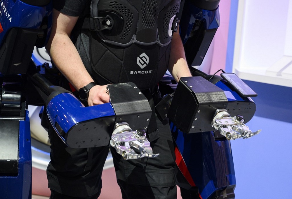 A man demonstrates the capabilities of the Sarcos Guardian XO exoskeleton at the 2020 Consumer Electronics Show in Las Vegas January 8, 2020. u00e2u20acu201d AFP pic