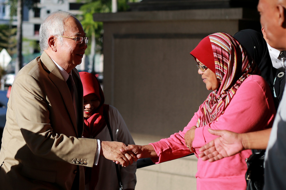 Datuk Seri Najib Razak is pictured at the Kuala Lumpur High Court January 22, 2020. u00e2u20acu201d Picture by Ahmad Zamzahuri