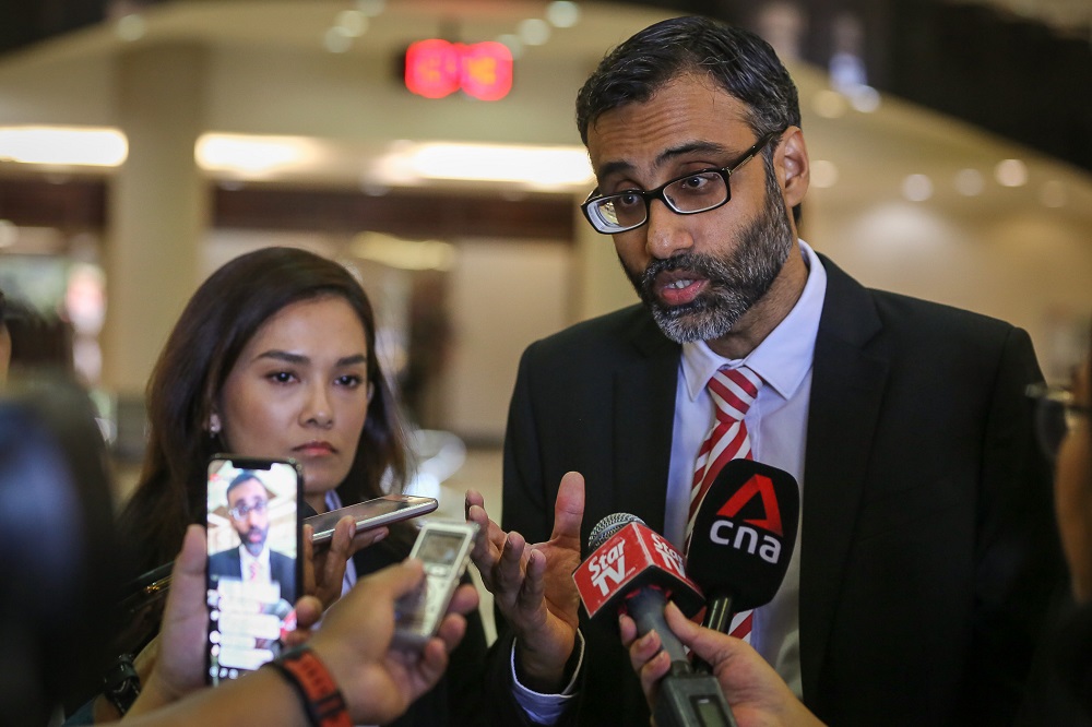 Lawyer N. Surendran speaks to reporters at the Kuala Lumpur High Court Complex January 24, 2020. u00e2u20acu201d Picture by Yusof Mat Isa