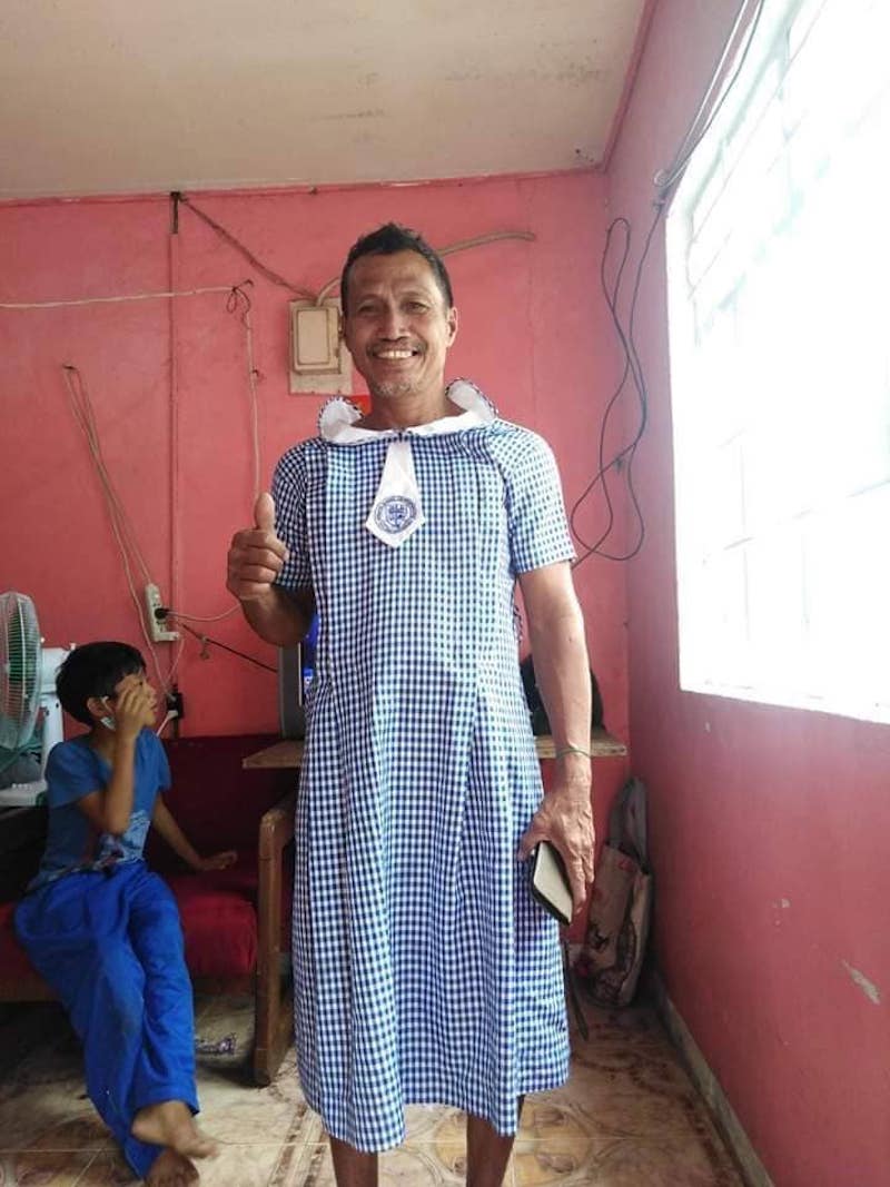 Someone is having a good time in that dress. u00e2u20acu201d Picture courtesy of Facebook/Malick James Hilado u00e2u20acu00a8