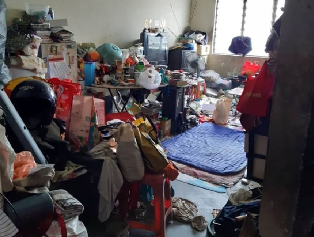The familyu00e2u20acu2122s squalid living conditions prompted Mohd Fadli to offer a helping hand. u00e2u20acu201d Pix courtesy of Facebook/Mohd Fadli Salleh