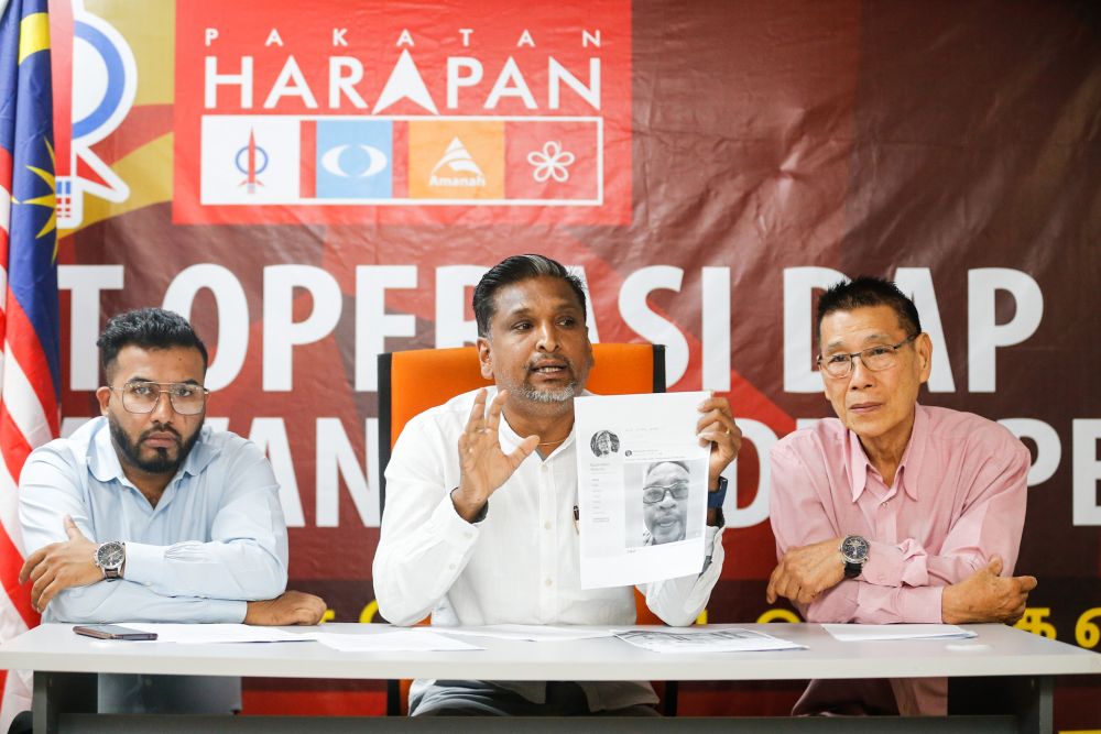 President of Malaysian Tamilar Kular P. David Marshel speaks during a press conference in Seberang PeraiJanuary 17, 2020. u00e2u20acu201d Picture by Sayuti Zainudin