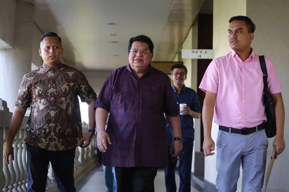 Former Federal Territories minister Datuk Seri Tengku Adnan Tengku Mansor arrives at the Kuala Lumpur Court Complex January 17, 2020. u00e2u20acu201d Picture by Yusof Mat Isa