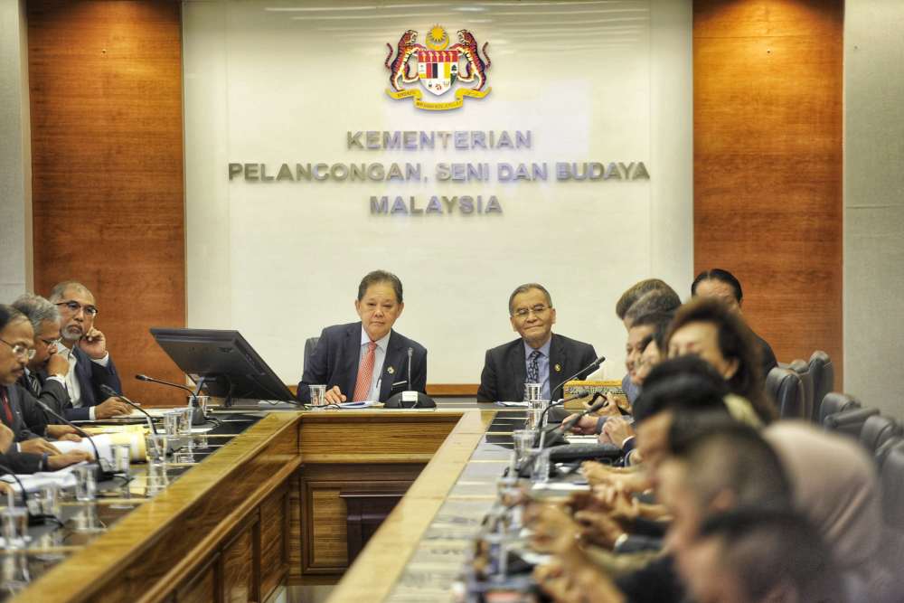 Health Minister Datuk Seri Dzulkefly Ahmad and Tourism Minister Datuk Mohammadin Ketapi chair a special meeting and briefing session in Putrajaya January 28, 2020. u00e2u20acu2022 Picture by Shafwan Zaidon