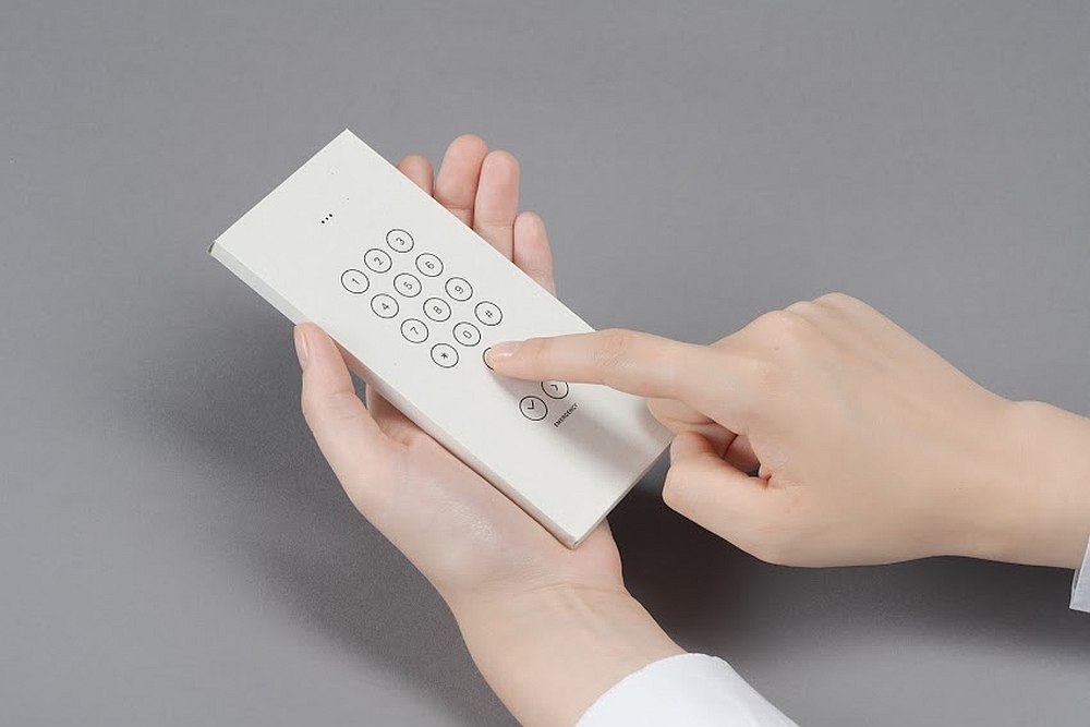 Envelope turns smartphones into simpler devices with only a few functions. u00e2u20acu201d Image courtesy of Google via AFP