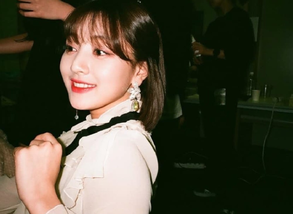 Jihyo has spoken up after social media users criticised her demeanour during a recent livestream. u00e2u20acu201d Picture via Instagram/twicetagram