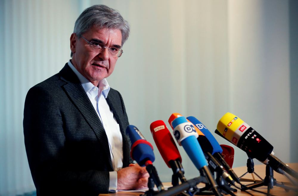 Siemens CEO Joe Kaeser says the company has decided to remain involved in a controversial coal mining project in Australia. u00e2u20acu2022 Reuters pic