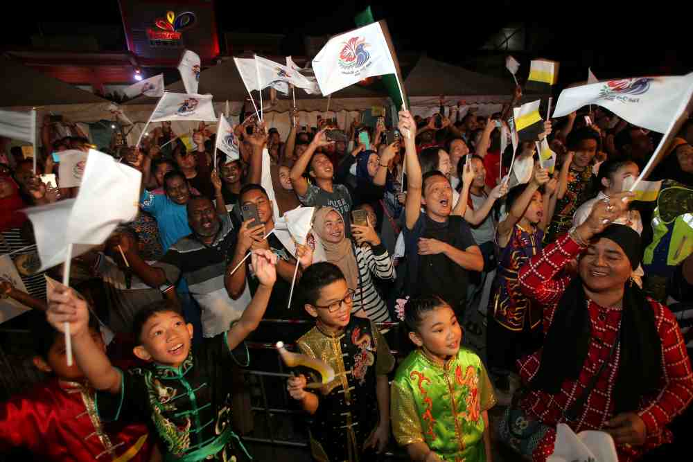 More than 10,000 visitors flooded Dataran Maritim in Lumut to welcome the new year, January 1, 2020. ― Picture by Farhan Najib