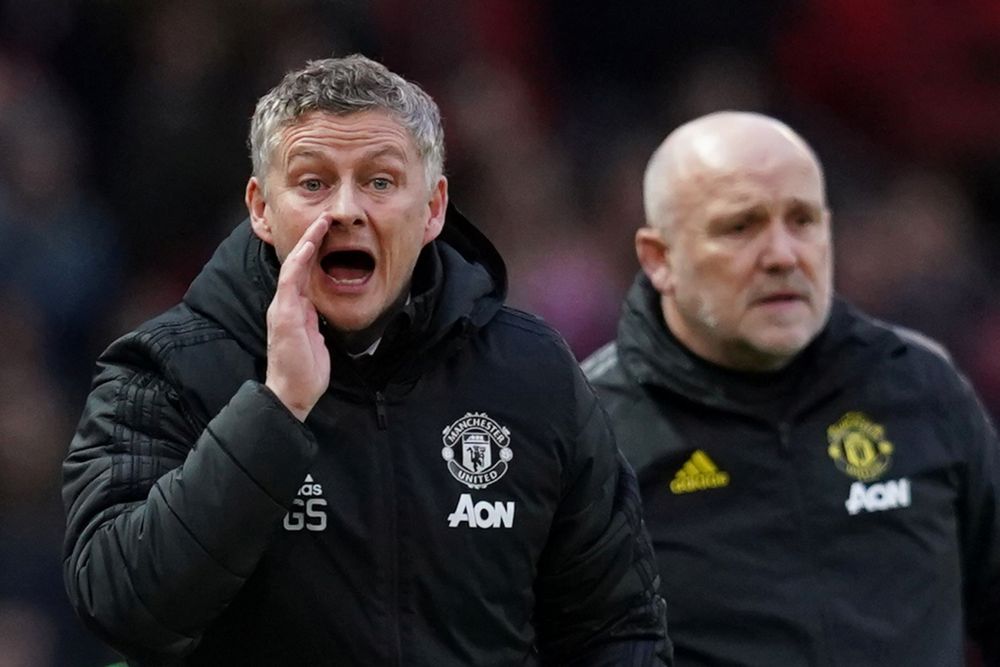 Manchester United manager Ole Gunnar Solskjaer shouts instructions to his players during the game against Norwich City at Old Traffod January 11, 2020. u00e2u20acu201d Reuters pic