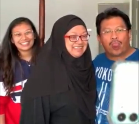 A moment to remember indeed. u00e2u20acu201d Picture from Twitter/@AisyahAzmiln