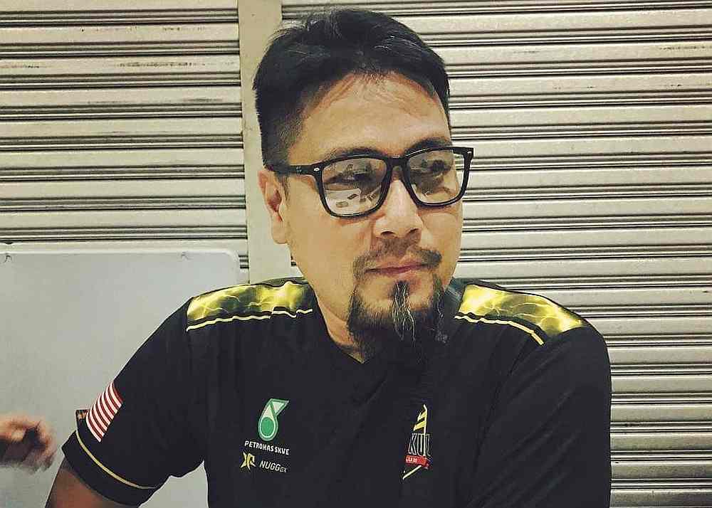 Zed says he merely wanted to highlight the fact that he was wearing a face mask in his Twitter post. u00e2u20acu201d Picture from Facebook/rozaidijamil