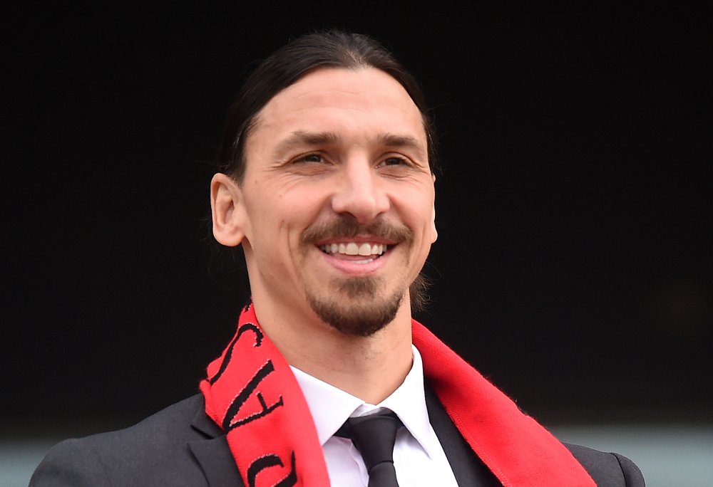 Zlatan Ibrahimovic reacts to fans outside Casa Milan after signing for AC Milan, January 3, 2020. u00e2u20acu2022 Reuters pic