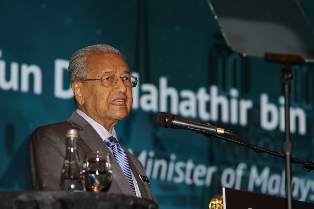 Tun Dr Mahathir Mohamad speaks during the dialogue session with the French business community in Cyberview Lodge Resort, Cyberjaya February 10, 2020. u00e2u20acu201d Picture by Choo Choy May