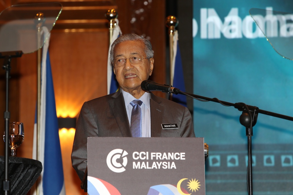 Tun Dr Mahathir Mohamad speaks during the dialogue session with the French business community in Cyberview Lodge Resort, Cyberjaya February 10, 2020. u00e2u20acu201d Picture by Choo Choy May