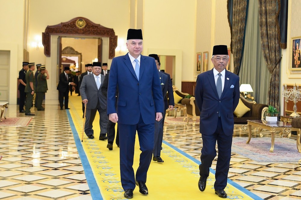 Yang di-Pertuan Agong Al-Sultan Abdullah Riu00e2u20acu2122ayatuddin Al-Mustafa Billah Shah and Sultan of Perak Sultan Nazrin Shah attend the second day of the 256th Conference of Rulersu00e2u20acu2122 Meeting at Istana Negara, February 20, 2020.u00e2u20acu201d Bernama pic