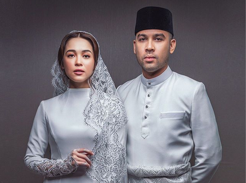 Pelakon Emma Maembong menamatkan zaman bujangnya dengan juruterbang Muhammad Shazli Azhar. u00e2u20acu201d Foto ihsan Instagram/ezuwanismail