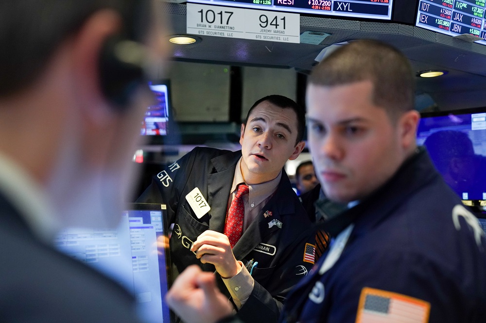 Traders work at the New York Stock Exchange January 31, 2020. u00e2u20acu201d Reuters pic