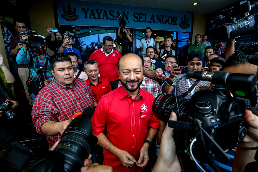 PPBM deputy president Datuk Seri Mukhriz Mahathir leaves the PBBM headquarters in Petaling Jaya February 23, 2020. u00e2u20acu201d Picture by Firdaus Latif