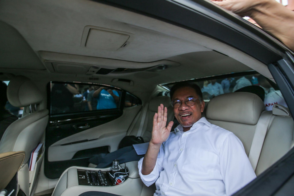 PKR president Datuk Seri Anwar Ibrahim leaves the PKR headquarters in Petaling Jaya on February 24, 2020. u00e2u20acu201d Picture by Hari Anggara
