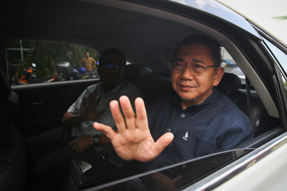 Datuk Seri Salahuddin Ayub arrives at the Yayasan Al-Bukhary in Kuala Lumpur February 29, 2020. u00e2u20acu201d Picture by Yusof Mat Isa